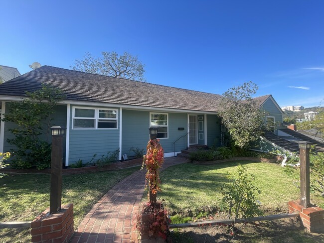 property at 321 S Thurston Ave