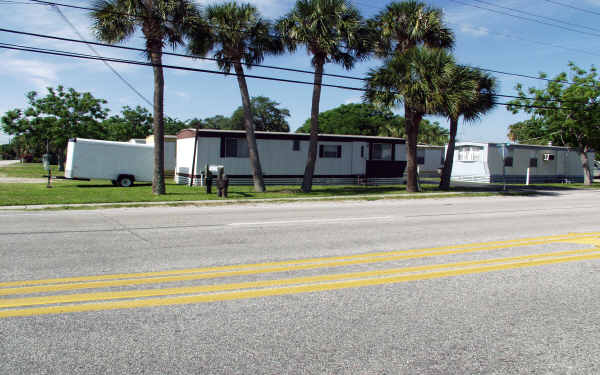 Harbor in Melbourne, FL - Building Photo