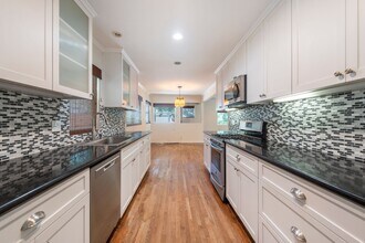 144 Cll De Andalucia in Redondo Beach, CA - Building Photo - Building Photo