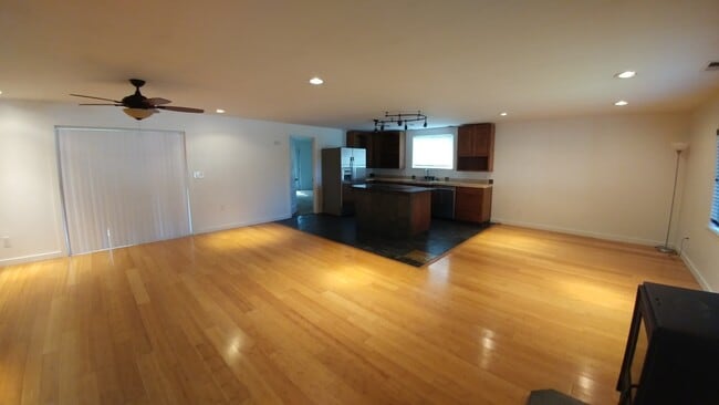 2407 Holabird Ave in Klamath Falls, OR - Building Photo - Building Photo