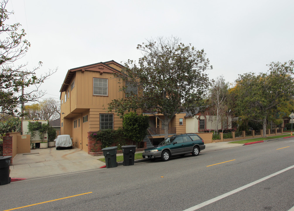 1524 Grant St in Santa Monica, CA - Building Photo