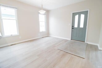 1609 S Van Buren St in Auburn, IN - Building Photo - Building Photo