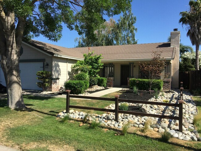 769 Prairie Dunes Dr in Lathrop, CA - Building Photo - Building Photo