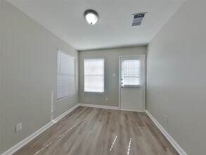 614 Harpswell Ln in Houston, TX - Building Photo - Building Photo