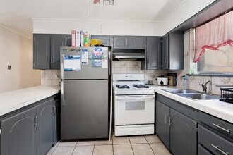 504 V Ave in Del Rio, TX - Building Photo - Building Photo