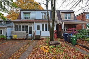 176 Hiawatha Rd in Toronto, ON - Building Photo