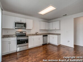 6335 Kensinger Pass in Converse, TX - Building Photo - Building Photo