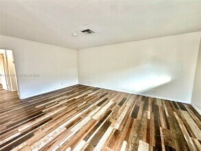 1821 N 17th Ct in Hollywood, FL - Building Photo - Building Photo