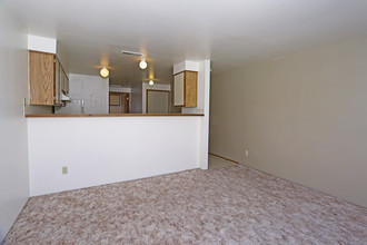 Sierra Pointe Apartments in Saint George, UT - Building Photo - Interior Photo