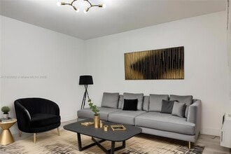 10190 E Bay Harbor Dr, Unit 7E in Bay Harbor Islands, FL - Foto de edificio - Building Photo