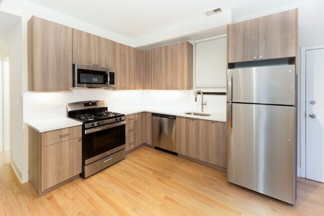 property at 2009 W Cortez St