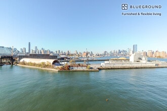 478 Kent Ave in Brooklyn, NY - Foto de edificio - Building Photo