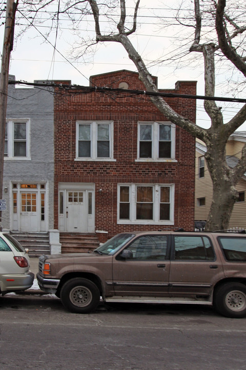 109-39 Lefferts Blvd in Jamaica, NY - Foto de edificio