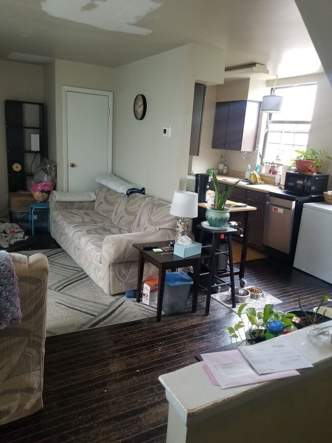 property at 308 W Wildey St