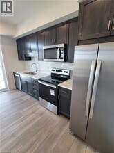 405 Myers Rd in Cambridge, ON - Building Photo - Building Photo