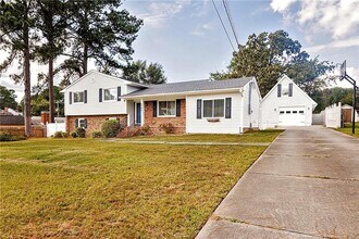 2706 Colgate Dr in Fayetteville, NC - Building Photo - Building Photo