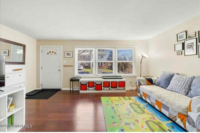 184 Mt Hope Dr in Albany, NY - Building Photo - Building Photo