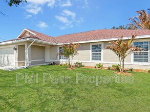 117 SW Glenwood Dr in Port St. Lucie, FL - Building Photo - Building Photo