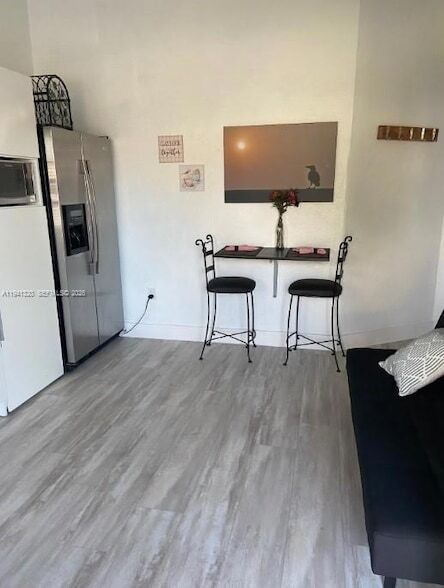 9076 NW 114th St in Hialeah, FL - Foto de edificio - Building Photo