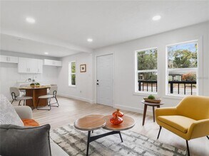 101 S Glenwood Ave in Orlando, FL - Building Photo - Building Photo