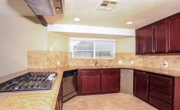 43442 Wendy Way in Lancaster, CA - Building Photo - Building Photo
