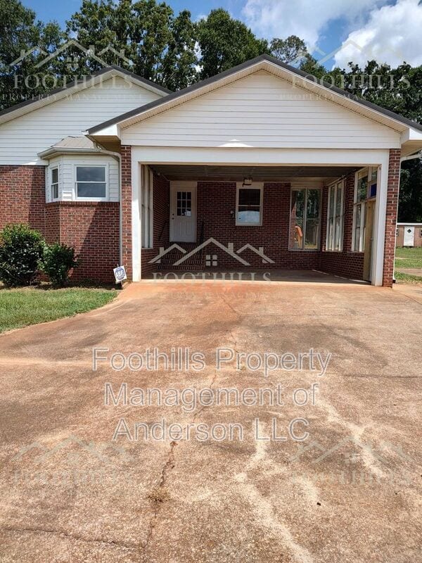 property at 300 Bill Mouchet Rd