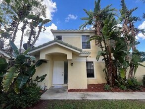 690 Via Toscana in Wellington, FL - Building Photo - Building Photo
