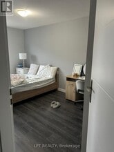 338 Albert St in Waterloo, ON - Building Photo - Building Photo