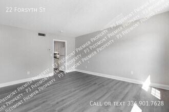 22 Forsyth St in Thomasville, NC - Building Photo - Building Photo