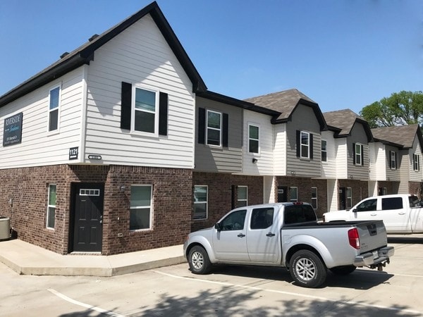 Riverside Townhomes in Stephenville, TX - Building Photo - Building Photo