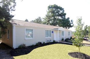 Village at Glenhaven in Greenwood, SC - Building Photo