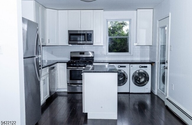 11 Lentz Ave in Newark, NJ - Building Photo - Building Photo