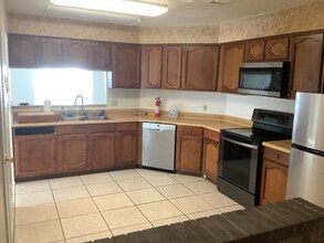 109 Lake Forest Blvd in Daphne, AL - Building Photo - Building Photo