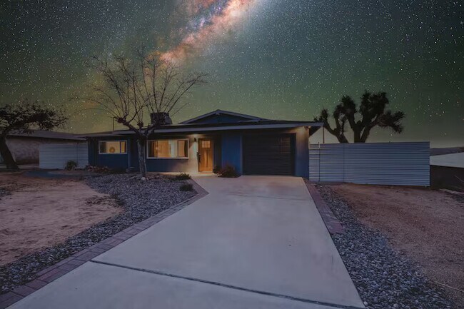 61470 Granada Dr in Joshua Tree, CA - Building Photo - Building Photo
