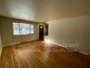 1250 S Ames St in Lakewood, CO - Building Photo - Building Photo