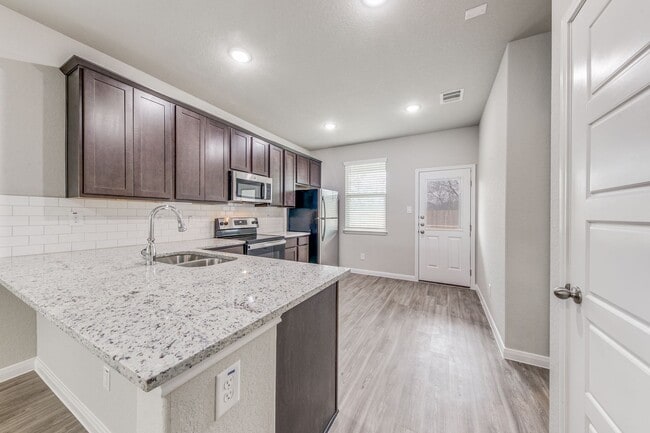 225 Joseph Cir in Schertz, TX - Building Photo - Building Photo