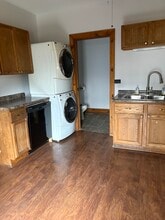18321 Morris Ave, Unit 100 in Homewood, IL - Foto de edificio - Building Photo