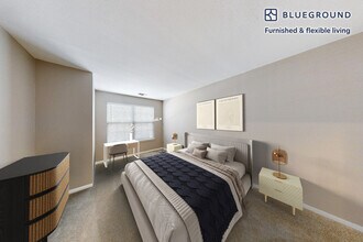 100 Court N Dr in Melville, NY - Building Photo - Building Photo