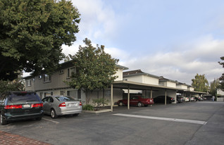 Village Square Townhouses Apartments