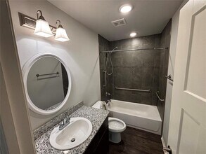 8814 SW 45th St in Oklahoma City, OK - Building Photo - Building Photo