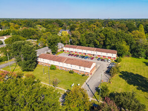 Red Oak Apartments in Richmond, VA - Building Photo - Building Photo