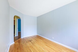 5557 S Kildare Ave in Chicago, IL - Building Photo - Building Photo