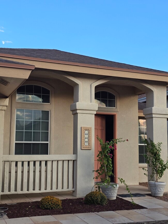 property at 1412 Stone Pointe Way