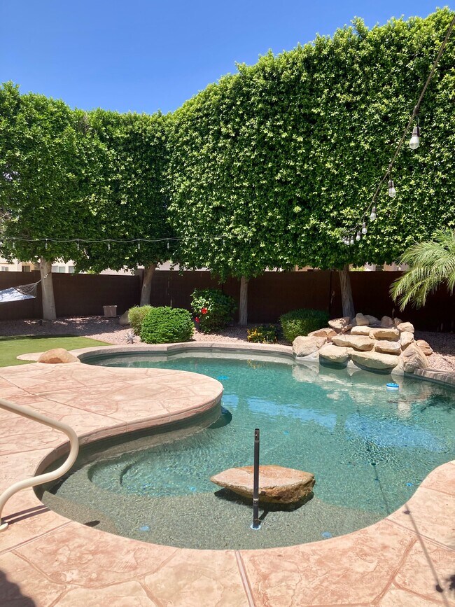 property at 5920 W Leiber Pl