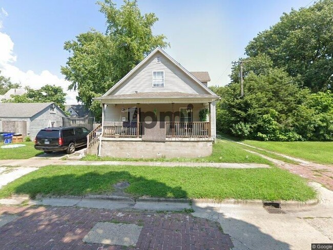 property at 246 N 18th St