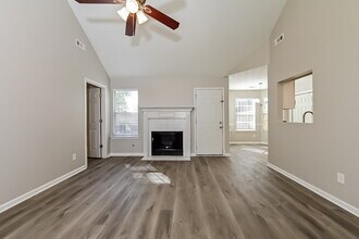 210 Coldsprings Ct in Mcdonough, GA - Building Photo - Building Photo