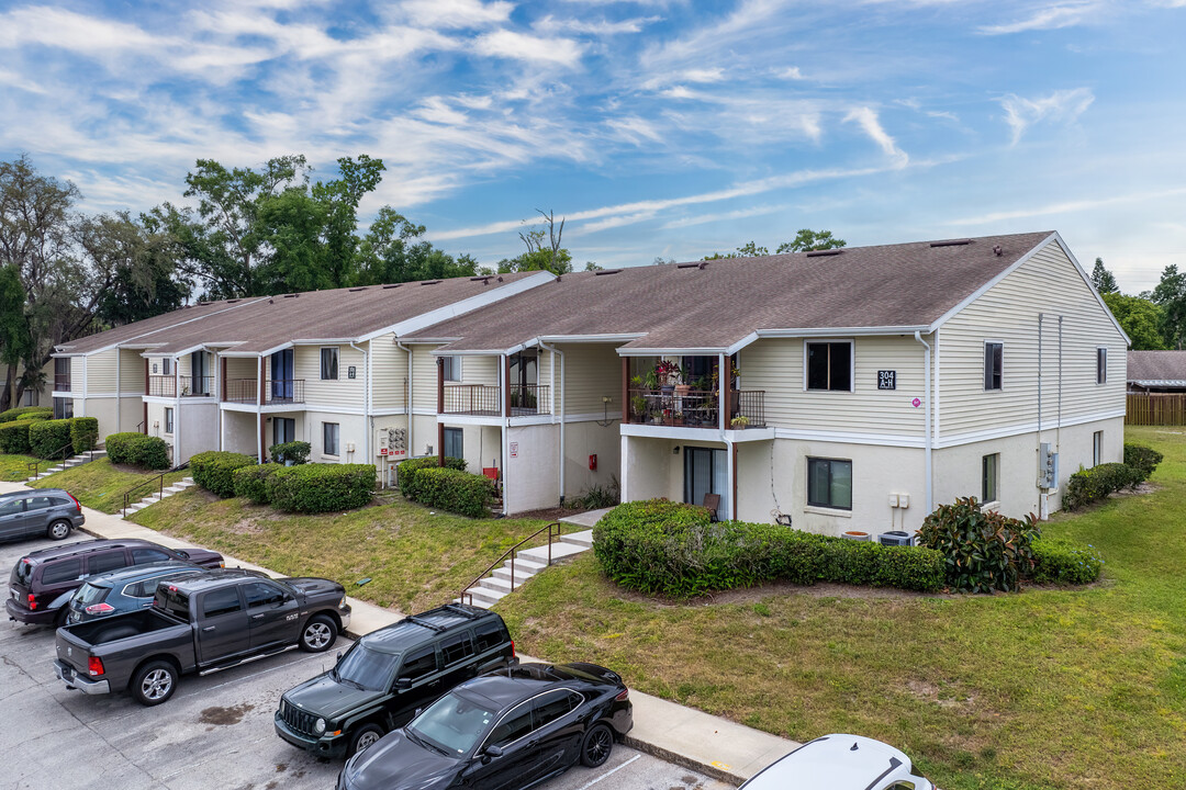 Altamonte Heights Condominiums in Altamonte Springs, FL - Building Photo