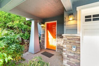 506 N 44th St in Seattle, WA - Building Photo - Building Photo