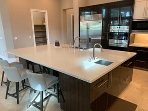 2704 NW 75th St in Boca Raton, FL - Building Photo - Building Photo