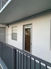 101 SW 132nd Way in Pembroke Pines, FL - Building Photo - Building Photo